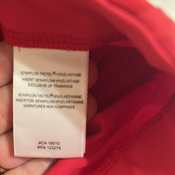 lole Red Leggings - 4 way stretch, wicking UPF 50+ - Like New - XS - Picture 9 of 9